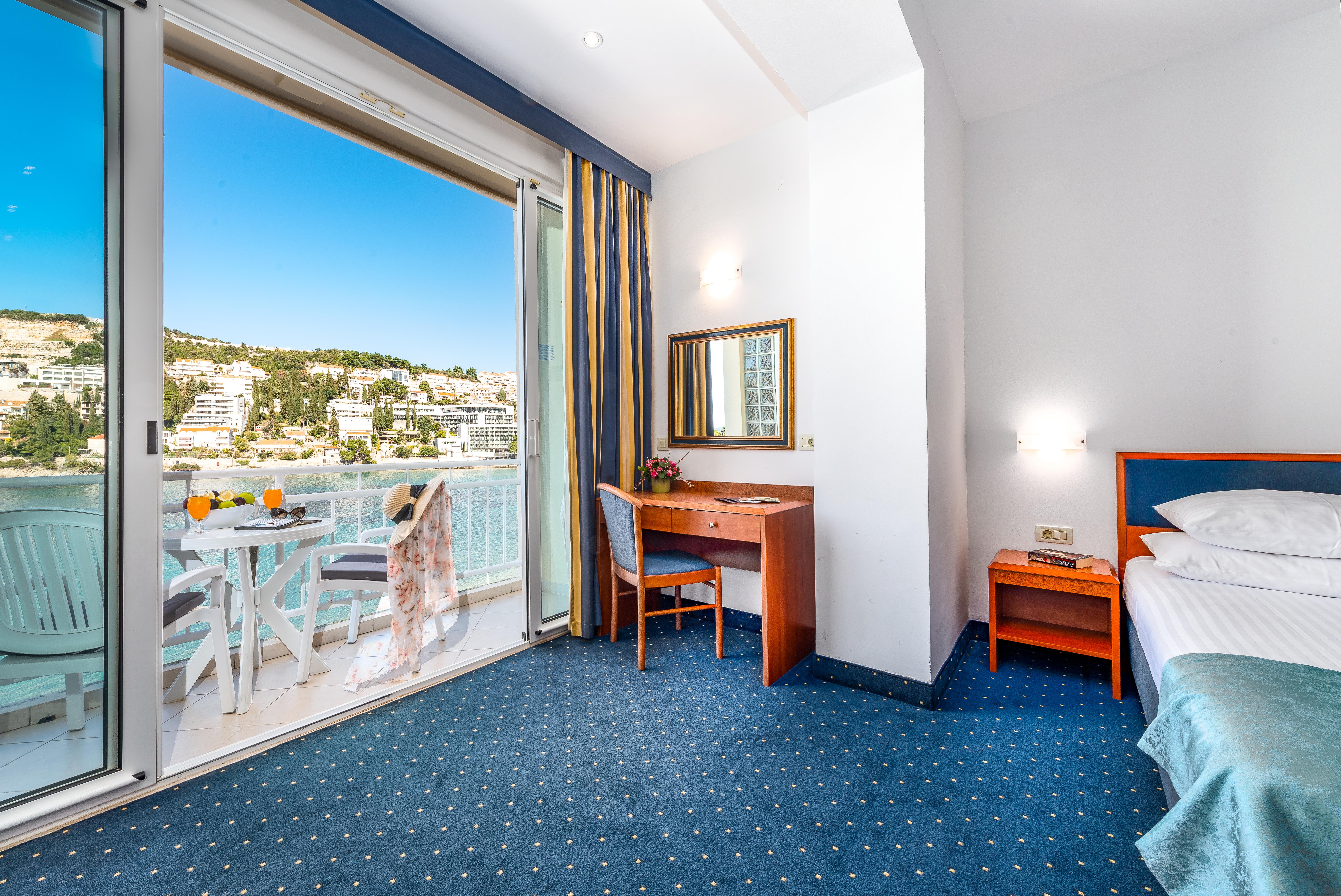 Vis Hotel 3*